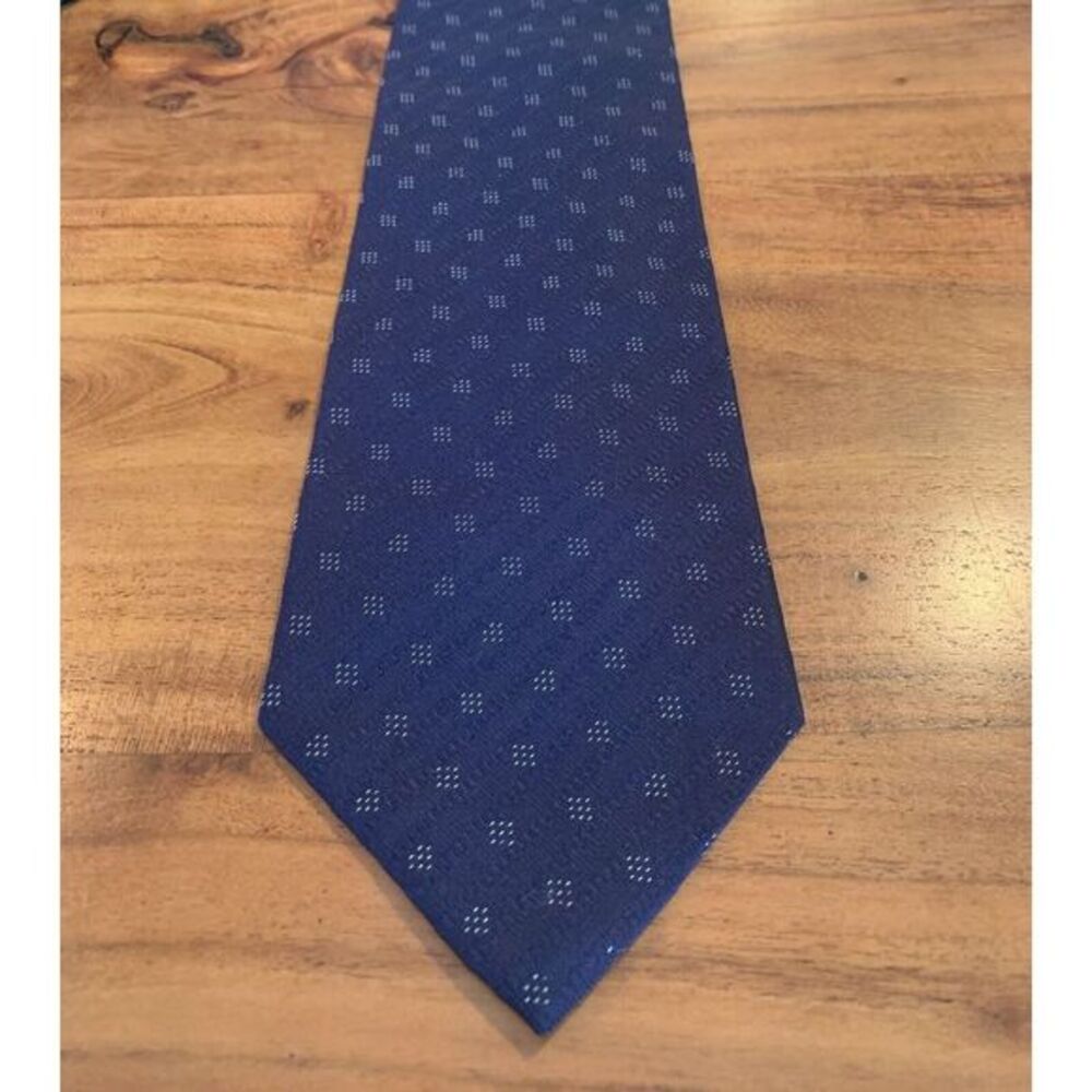 Perry Ellis Portfolio 100% Silk Blue Geometric Foulard Tie Made In USA